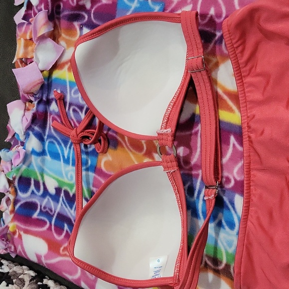 Venus Swimsuit - Picture 5 of 11